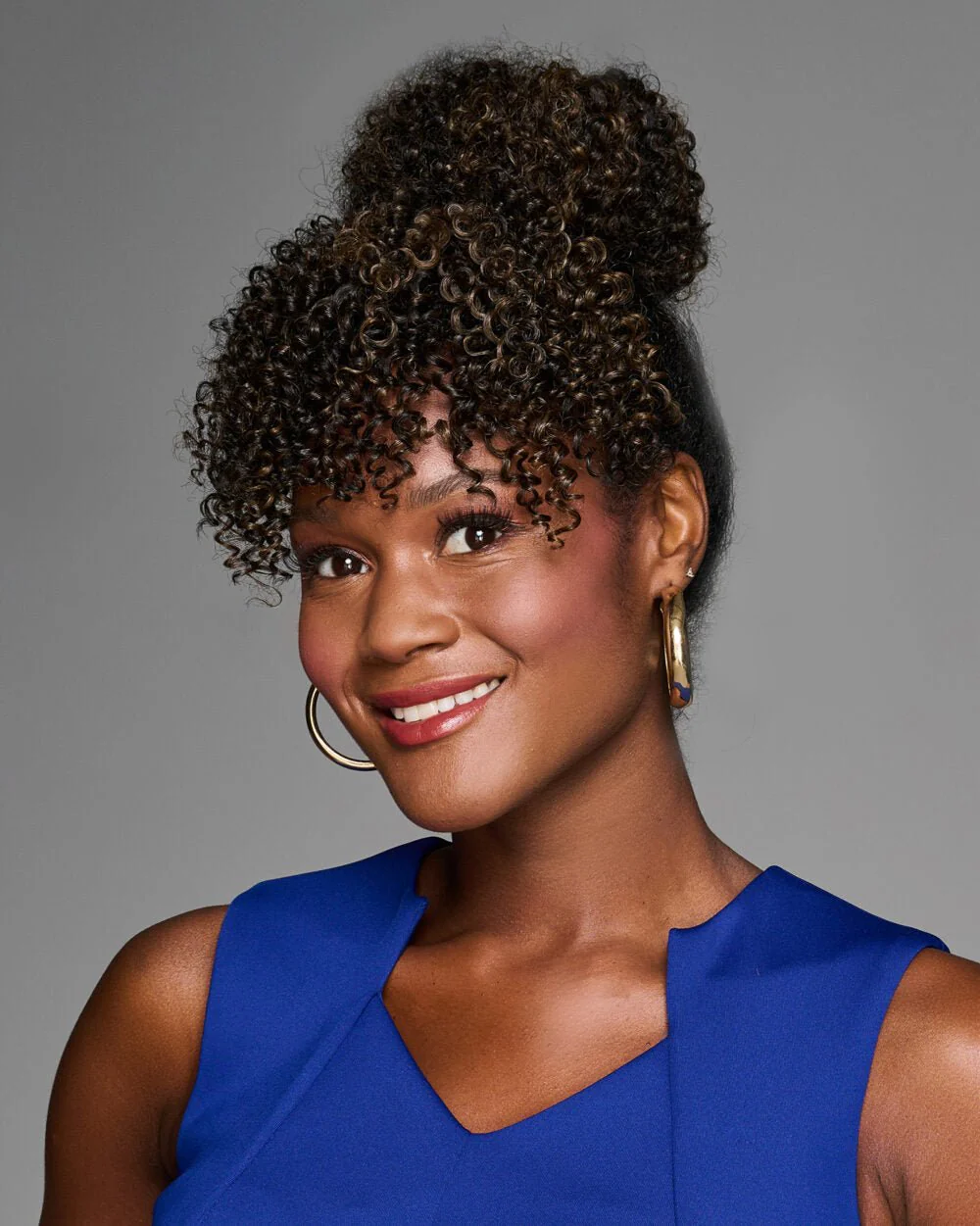 Bombshell Curly Bun and Bangs Hairpiece – Kim Kimble