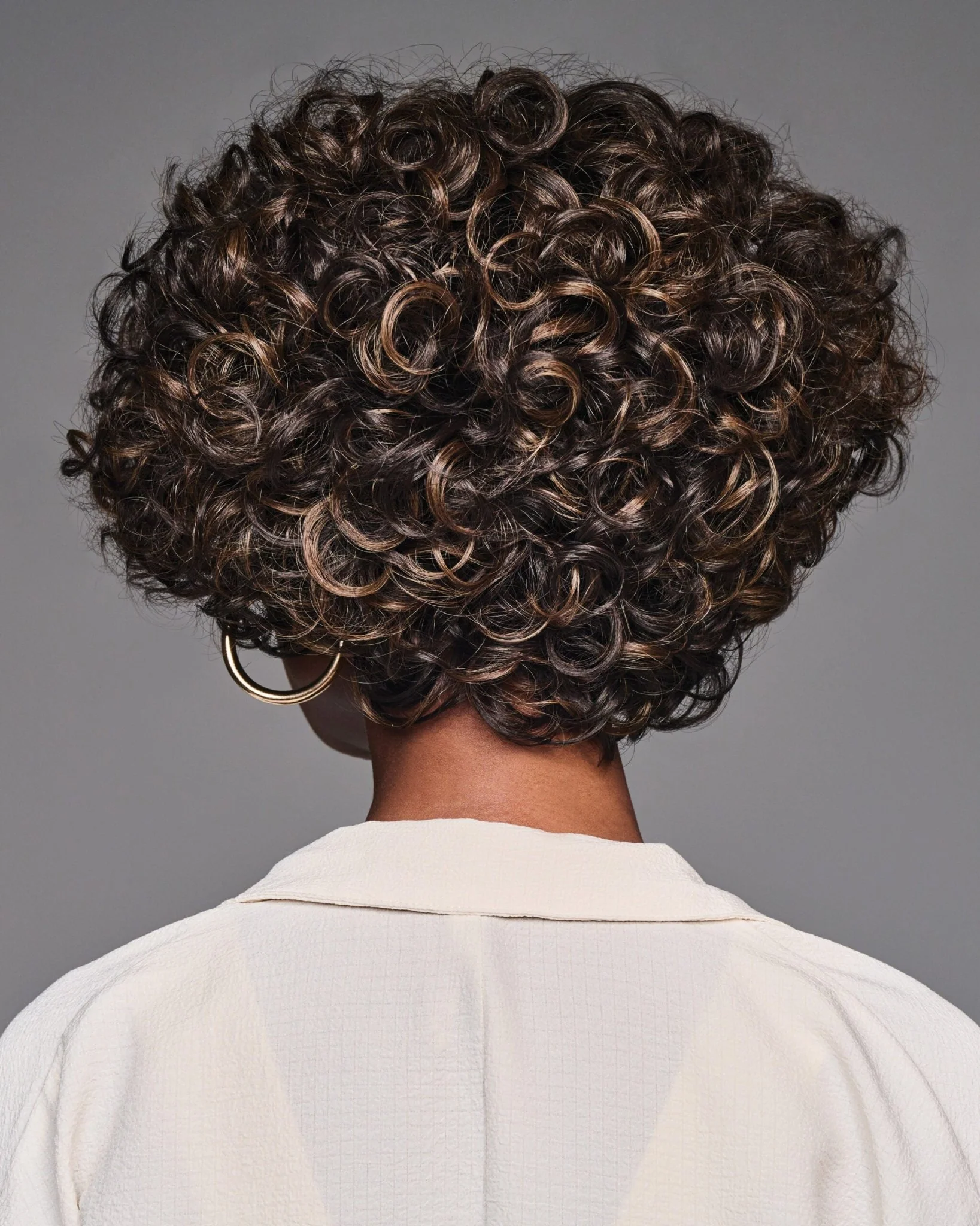 Tierra Short Curly Bob Lace Front Wig by Kim Kimble - Image 3
