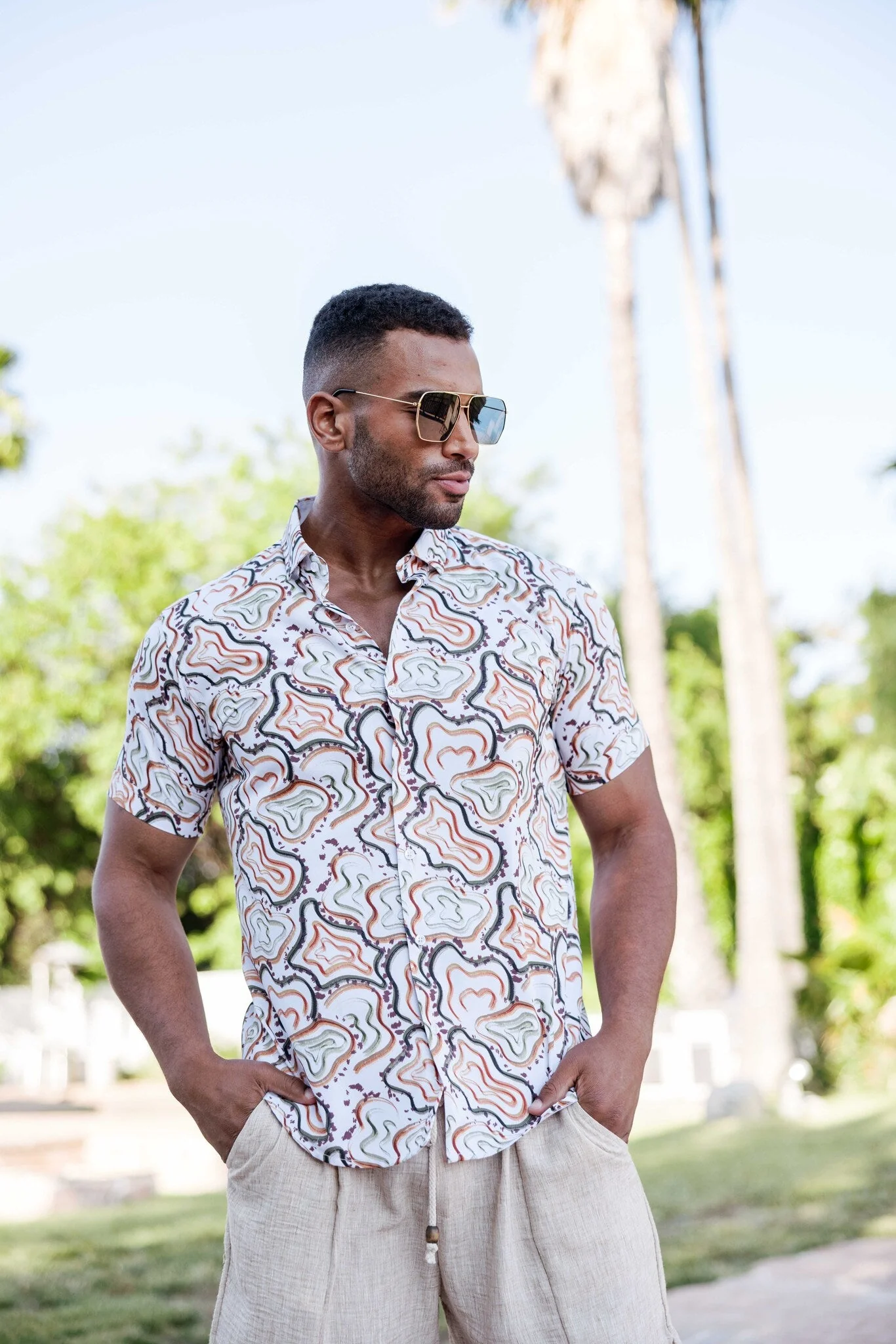 Men’s Multi Abstract Short Sleeve Stretch Shirt - Image 3