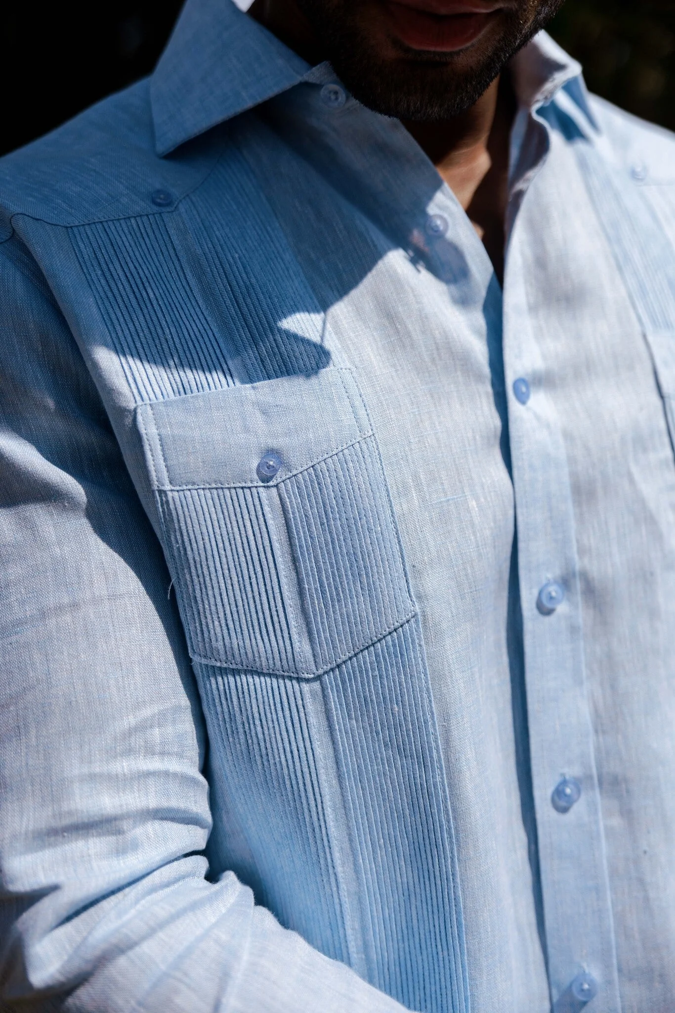 Men's 100% Linen Two-Pocket Design Guayabera Shirt Long Sleeve - Image 5